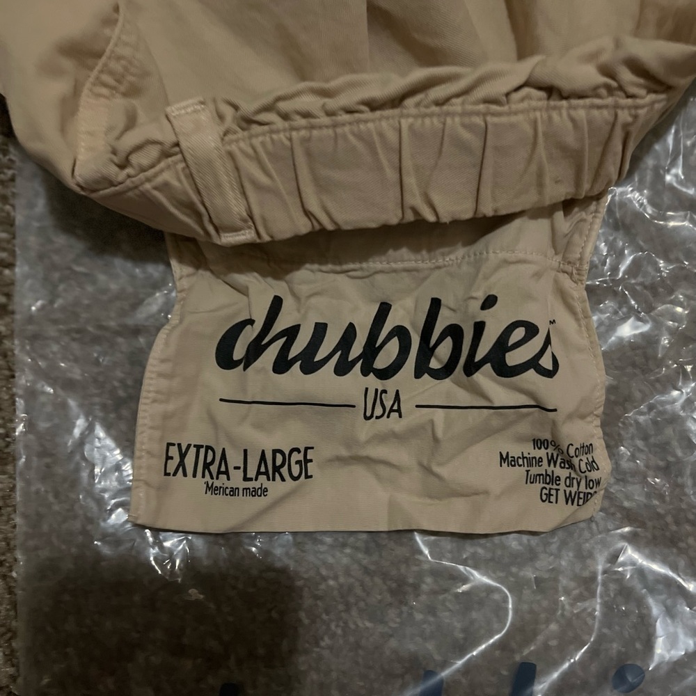 Chubbies Kakinators- Size XL- 5.5 inseam/ pet free/ smoke free- New in the bag!